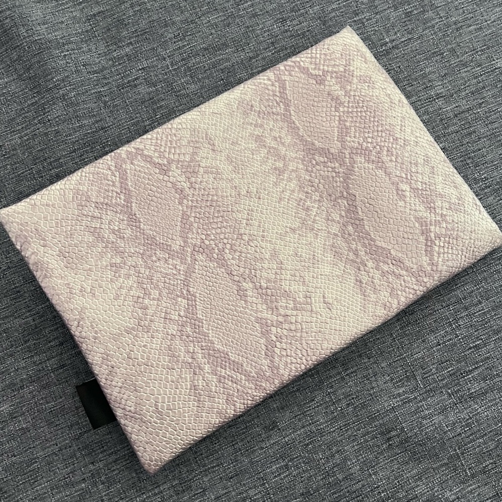 IPSY Wristlet Embossed Snakeskin Purple with Pink Lining - Picture 4 of 5